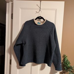 Alfpaca Fleece with Cream and Blue Design. Size XL.